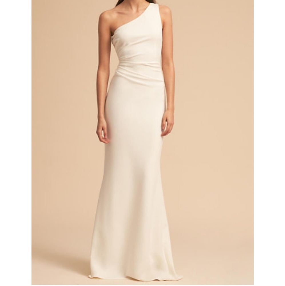 One Shoulder Ivory Gown